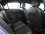 Volkswagen T-Roc R-Line First Edition 1.5 eTSI 110 kW / 150 PK SUV | Panoramaschuif-kanteldak | Assistance Pakket | Trekhaak | Black Style Pakket | Koplampverlichting matrix-led (IQ.LIGHT) | Elek. achterklep | Zwart dak