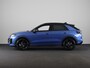 Volkswagen T-Roc R-Line First Edition 1.5 eTSI 110 kW / 150 PK SUV | Panoramaschuif-kanteldak | Assistance Pakket | Trekhaak | Black Style Pakket | Koplampverlichting matrix-led (IQ.LIGHT) | Elek. achterklep | Zwart dak