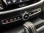Volvo V60 2.0 T8 Twin Engine AWD Polestar Engineered 407Pk Automaat (PANORAMADAK, BOWERS&WILKINS AUDIO, HEAD-UP DISPLAY, KEYLESS, 360 GRADEN CAMERA, GELE GORDELS, TREKHAAK WEGKLAPBAAR, STANDKACHEL, 20 INCH)