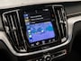 Volvo V60 2.0 T8 Twin Engine AWD Polestar Engineered 407Pk Automaat (PANORAMADAK, BOWERS&WILKINS AUDIO, HEAD-UP DISPLAY, KEYLESS, 360 GRADEN CAMERA, GELE GORDELS, TREKHAAK WEGKLAPBAAR, STANDKACHEL, 20 INCH)