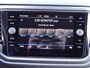 Volkswagen T-Roc 1.5 TSI 150PK Sport R-LINE AUTOM. PANO | TREKH. | ADAPT. CRUISE | ECC | LMV