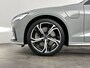 Volvo V60 T8 455PK Recharge Ultra Dark| Panodak| 360Camera| Stylingpack| A