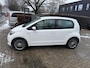 Volkswagen Up! 1.0 high up! BlueMotion 5 deurs, airco, elec pakket, cruise controle, pdc, alu sportwielen, nwe apk, 82.320 km