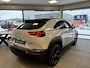 Mazda MX-30 e-SkyActiv R-EV 170 Nagisa , Demovoordeel € 9.250-, Half Leder, Bose, Adap.Cruise, Navi, Apple Carplay, Clima, Camera, PDC, HUD, Stuur/Stoelverwarming, 18" LMV