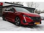 Peugeot 308 Sw 1.2 Puretech *GT* | Sneeuw ACTIE !! | Carplay | Schuifdak | Adaptive Cruise & Climate Control | Stoel & Stuurverwarming | Camera | PDC | Bluetooth |
