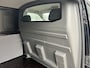 Volkswagen Transporter 2.0 TDI L2H1 Bulli 150pk Automaat Airco Cruise controle Digitaal display Trekhaak 2500kg trekgewicht 2-Persoons Telefoonverbinding Apple carplay Sitebars Euro 6 Dealer onderhouden