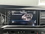 Volkswagen Transporter 2.0 TDI L2H1 Bulli 150pk Automaat Airco Cruise controle Digitaal display Trekhaak 2500kg trekgewicht 2-Persoons Telefoonverbinding Apple carplay Sitebars Euro 6 Dealer onderhouden