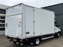 IVECO Daily 35C16V 2.3 Himatic Automaat 800kg laadklep Trekhaak 3500kg Trekgewicht zijdeur Airco cruise controle Telefoonverbinding 3-Persoons bakwagen verhuiswagen Meubelbak Euro 6 Tachograaf