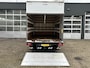 IVECO Daily 35C16V 2.3 Himatic Automaat 800kg laadklep Trekhaak 3500kg Trekgewicht zijdeur Airco cruise controle Telefoonverbinding 3-Persoons bakwagen verhuiswagen Meubelbak Euro 6 Tachograaf