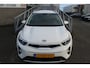 Kia Stonic 1.0 T-GDi DynamicLine Navigatie/Achteruitrijcamera/Airco/Cruise control/Licht metalen velgen/Parkeersensoren