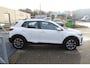 Kia Stonic 1.0 T-GDi DynamicLine Navigatie/Achteruitrijcamera/Airco/Cruise control/Licht metalen velgen/Parkeersensoren
