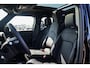 Land Rover Defender 110 P300e X-Dynamic SE | 6 Zitplaatsen Jump Seat | Black Exterior Pack | Panoramic sunroof | Head-up Display | Trekhaak |
