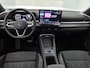 Volkswagen T-Roc 1.5 eTsi Style First Edition 116 PK Automaat | Panoramaschuif-kanteldak | Black style | Navigatie | Apple Carplay draadloos | Android Auto draadloos | IQ Lights | Camera | Ruiten getint | 18" Lichtmetalen velgen | Climate control | Adaptive cruise control | Achterklep elektrisch |