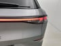 Volkswagen T-Roc 1.5 eTsi Style First Edition 116 PK Automaat | Panoramaschuif-kanteldak | Black style | Navigatie | Apple Carplay draadloos | Android Auto draadloos | IQ Lights | Camera | Ruiten getint | 18" Lichtmetalen velgen | Climate control | Adaptive cruise control | Achterklep elektrisch |