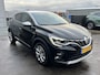 Renault Captur 1.6 E-Tech Hybrid 145 Intens Bi-Tone 1e eigenaar nieuw geleverd. Super Compleet incl: Trekhaak, LM velgen. Cruise Control, Climate control