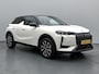 DS 3 EV E-Tense Performance Line 54 kWh 156 pk | Navigatie | Achteruitrijcamera | Parkeersensoren Voor en Achter | Voorstoelen Verwarmd | Alcantara Bekleding | LED Koplampen | Dodehoek Detectie | Keyless Start | 17" Lichtmetalen Velgen | Apple Carplay/Android Auto |