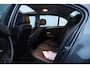 BMW 5-Serie 525i Business Line Edition II | 6-cilinder | Schuif-/kanteldak | PDC | Cruise Control | Leder |