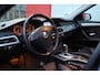 BMW 5-Serie 525i Business Line Edition II | 6-cilinder | Schuif-/kanteldak | PDC | Cruise Control | Leder |