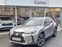 Lexus UX 250h Preference Line | Dodehoekherkenning, 18 inch, Stoel + Stuurverwarming, Parkeersensoren, Apple CarPlay/Android Auto