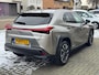 Lexus UX 250h Preference Line | Dodehoekherkenning, 18 inch, Stoel + Stuurverwarming, Parkeersensoren, Apple CarPlay/Android Auto