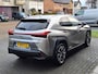 Lexus UX 250h Preference Line | Dodehoekherkenning, 18 inch, Stoel + Stuurverwarming, Parkeersensoren, Apple CarPlay/Android Auto