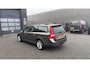 Volvo V70 2.5T Kinetic 200pk Clima Leder Trekhaak 1800kg. 2e eig. Historie