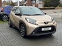 Toyota Aygo X 1.0 VVT-i Automaat Pulse | Stoelverwarming, Airconditioning, Apple CarPlay/Android Auto, Bi-Tone, 17 inch Lichtmetalen velgen