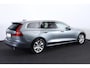 Volvo V60 B3 Momentum - Leder - IntelliSafe Surround - Elektr. bedienb. voorstoelen - Parkeercamera achter - Verwarmde voorstoelen - Extra getint glas - Parkeersensoren voor & achter - Adaptieve LED koplampen -