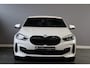 BMW 1-Serie 118i High Executive / M-Sport / Automaat / Stuur+Stoelverwarming / Trekhaak / Navigatie