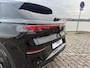 Volkswagen T-Roc 1.5 eTsi R-Line First Edition | Velgen 'Calgary', 20 inch | Achterklep elektrisch bedienbaar | Black Style Pakket