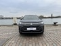 Volkswagen T-Roc 1.5 eTsi R-Line First Edition | Velgen 'Calgary', 20 inch | Achterklep elektrisch bedienbaar | Black Style Pakket