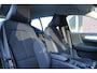 Volvo XC40 T4 Momentum | Parkeercamera | Keyless Entry | DAB+ | Volvo on Call | 19'' Lichtmetalen Velgen | Navigatie | Cruise Control | LED Koplampen | Regensensor | Bluetooth Telefonie & Multimedia