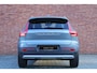 Volvo XC40 T4 Momentum | Parkeercamera | Keyless Entry | DAB+ | Volvo on Call | 19'' Lichtmetalen Velgen | Navigatie | Cruise Control | LED Koplampen | Regensensor | Bluetooth Telefonie & Multimedia