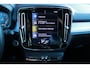 Volvo XC40 T4 Momentum | Parkeercamera | Keyless Entry | DAB+ | Volvo on Call | 19'' Lichtmetalen Velgen | Navigatie | Cruise Control | LED Koplampen | Regensensor | Bluetooth Telefonie & Multimedia