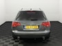 Audi A4 Avant 2.0 TFSI Pro Line Inruilauto’s tegen vaste prijzen. Voor meer info: 0638140850 Bij de verkoop van gebruikte voertuigen door CD-Cars wordt geen standaard garantie verstrekt. De koper aanvaardt het voertuig in de staat waarin het zich bevindt op het moment van aankoop