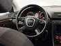 Audi A4 Avant 2.0 TFSI Pro Line Inruilauto’s tegen vaste prijzen. Voor meer info: 0638140850 Bij de verkoop van gebruikte voertuigen door CD-Cars wordt geen standaard garantie verstrekt. De koper aanvaardt het voertuig in de staat waarin het zich bevindt op het moment van aankoop