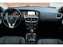 Volvo V40 Cross Country T3 Edition+ | Trekhaak | Verwarmbare Voorstoelen | Cruise Control | Navigatie | Bluetooth Telefonie & Multimedia | Lichtmetalen Velgen | Climate Control