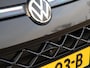 Volkswagen T-Roc 1.5 eTsi R-Line First Edition 150 pk DSG | Navigatie | Trekhaak | Black Style | Camera