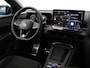 Volkswagen T-Roc 1.5 eTsi R-Line First Edition 150 pk DSG | Navigatie | Trekhaak | Black Style | Camera