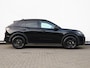 Volkswagen T-Roc 1.5 eTsi R-Line First Edition 150 pk DSG | Navigatie | Trekhaak | Black Style | Camera