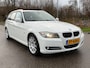 BMW 3-Serie Touring 318i High Executive / Automaat / Panorama dak / Goed onderhouden / Climate Control / Stoelverwarming