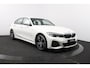 BMW 3-Serie 330i Executive Edition | M Sport | Harman/Kardon Audio | Sfeerverlichting | Head-Up | Virtual Cockpit |