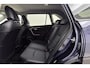 Toyota RAV4 2.5 Hybrid Active | Leer | Elek Stoelverstelling | Stoelverwarming | Camera | Etc.