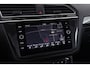 Volkswagen Tiguan 1.5 TSI ACT Highline Business R-line | Panoramadak | Digitaal dashboard | Trekhaak