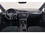 Volkswagen Tiguan 1.5 TSI ACT Highline Business R-line | Panoramadak | Digitaal dashboard | Trekhaak