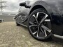 Mazda 6e Takumi Plus Long Range 80 kWh | Dit jaar nog rijden 17% bijtelling | Stoelverwarming/verkoeling | Stuurverwarming | Panoramadak | Adaptive cruise-control | Tan-nappa leder interieur | 360-Camera | SONY-premium audiosysteem |