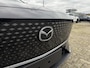 Mazda 6e Takumi Plus Long Range 80 kWh | Dit jaar nog rijden 17% bijtelling | Stoelverwarming/verkoeling | Stuurverwarming | Panoramadak | Adaptive cruise-control | Tan-nappa leder interieur | 360-Camera | SONY-premium audiosysteem |