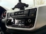 Volkswagen Up! 1.0 BMT high up! / Camera / Cruise control / Climate / Stoelverwarming / Parkeerhulp A