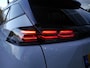 Peugeot 2008 1.2 Hybrid 145 Allure | Automaat | Nieuwe auto | Lichtmetalen velgen | Lichtmetalen velgen | Dakrails | Climate control | Cruise control | Regensensor | Led verlichting