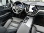 Volvo XC60 Plus T6 AWD Panoramadak, Electr. verstelbare stoelen, Verwarmde stoelen + stuurwiel, Harman-Kardon premium audio, 21 inch lichtmetalen velgen, Trekhaak semi electrisch